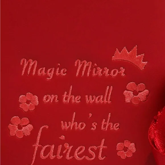 Loungefly Disney Snow White and the Seven Dwarves Heart Box Mini Backpack NWOT - Picture 5 of 16